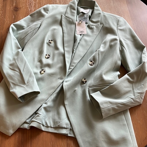Women’s Nine West blazer